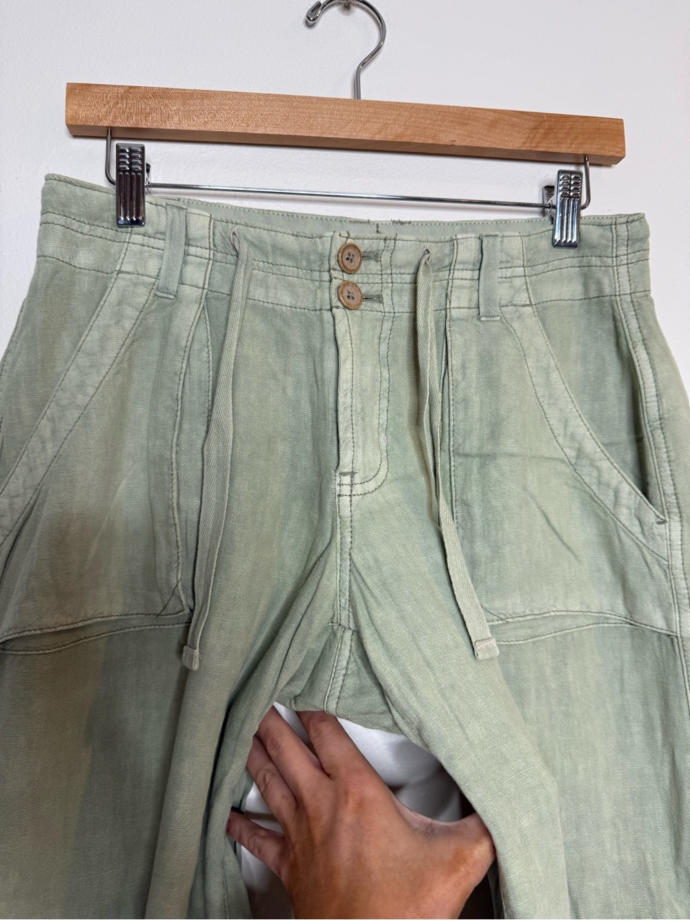 Anthropologie Pilcro Beach Cargo Trousers in green size 26 linen blend - Picture 5 of 10